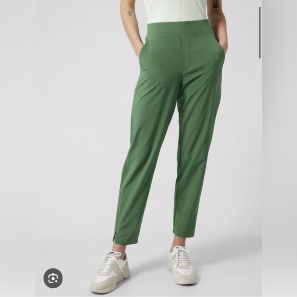 NEW Athleta Brooklyn Ankle Pant Vineyard Green PullOn Lightweight Performance 14 - Picture 1 of 12